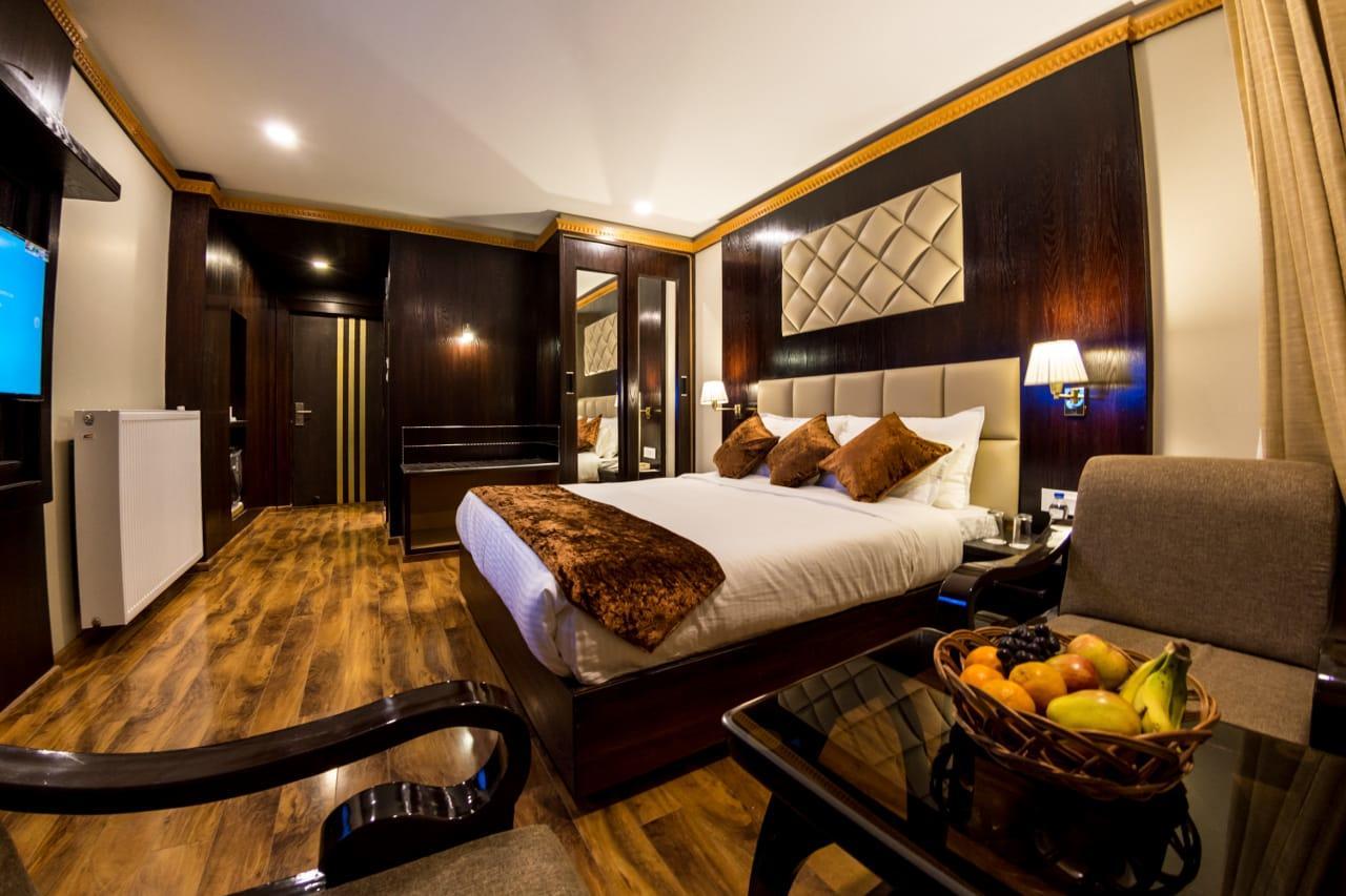 Royal Hillton Pahalgam Hotel Bagian luar foto