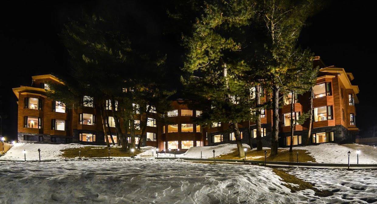 Royal Hillton Pahalgam Hotel Bagian luar foto