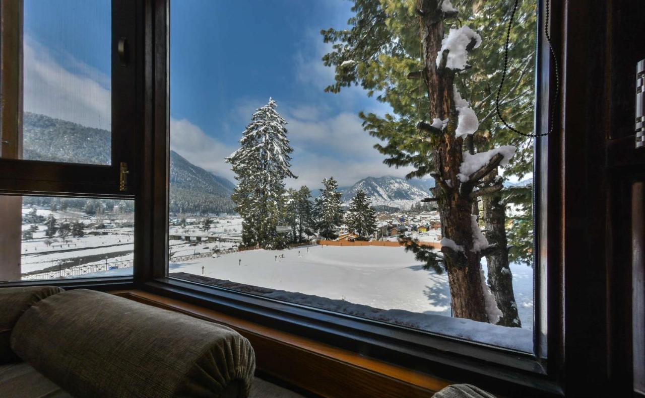 Royal Hillton Pahalgam Hotel Bagian luar foto