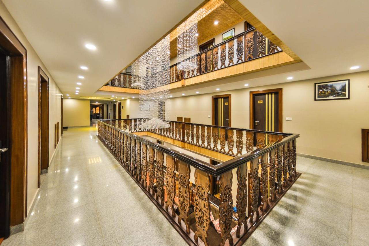 Royal Hillton Pahalgam Hotel Bagian luar foto