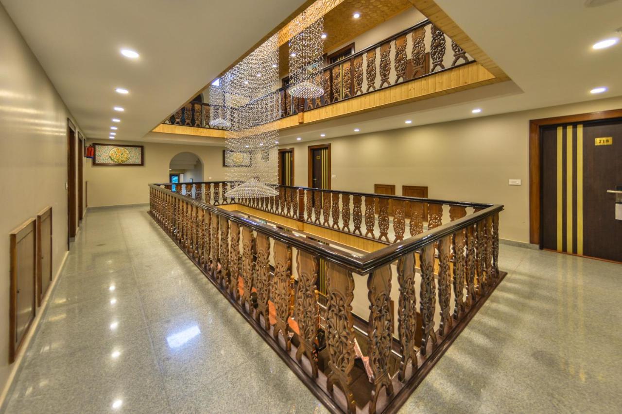 Royal Hillton Pahalgam Hotel Bagian luar foto