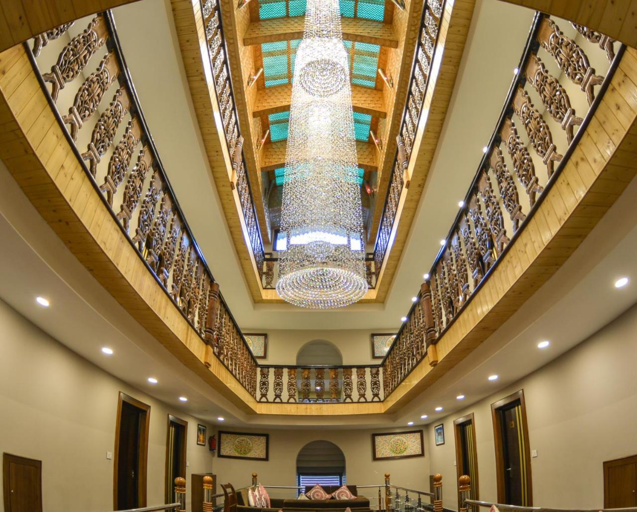 Royal Hillton Pahalgam Hotel Bagian luar foto