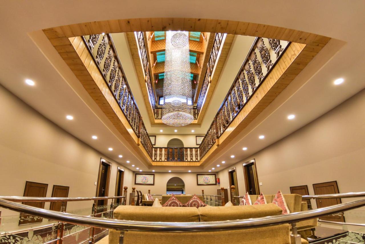 Royal Hillton Pahalgam Hotel Bagian luar foto