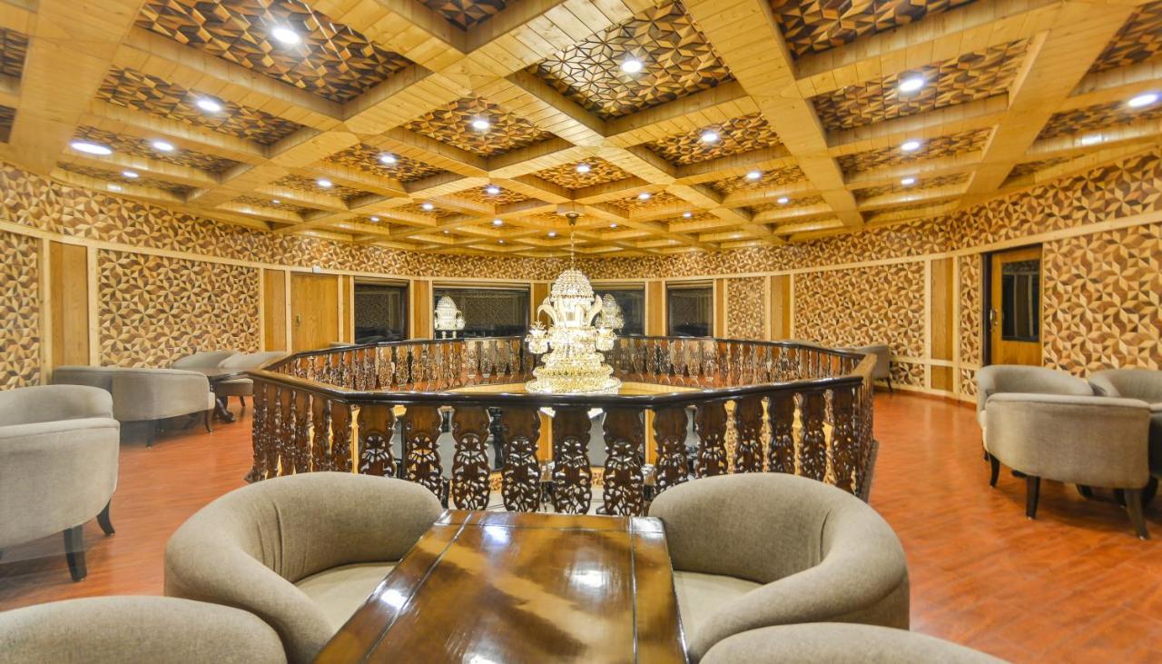 Royal Hillton Pahalgam Hotel Bagian luar foto