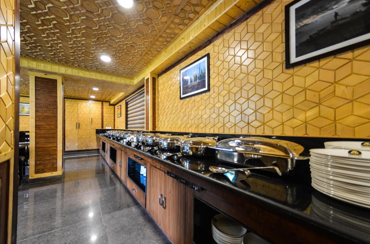 Royal Hillton Pahalgam Hotel Bagian luar foto