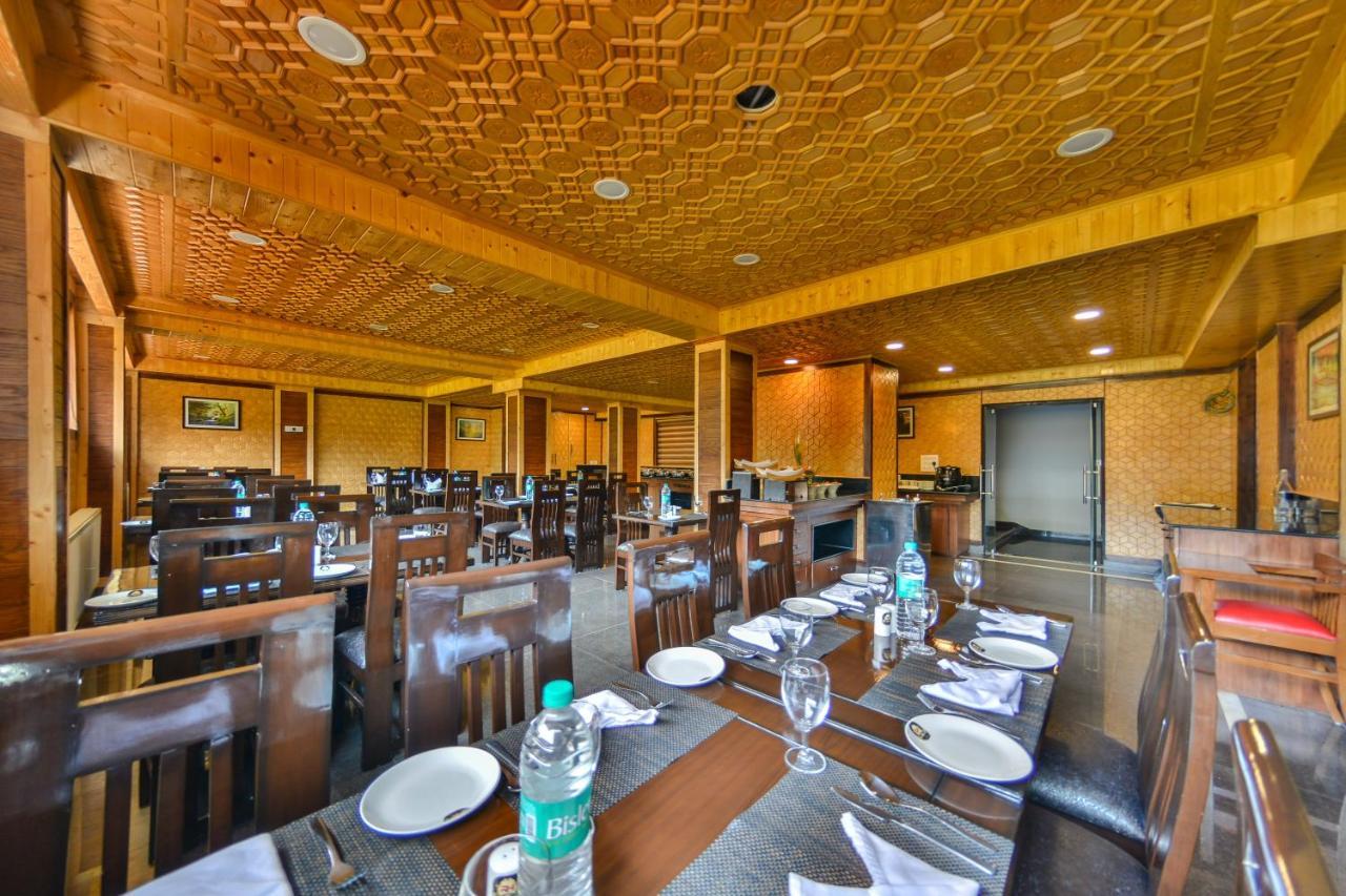 Royal Hillton Pahalgam Hotel Bagian luar foto