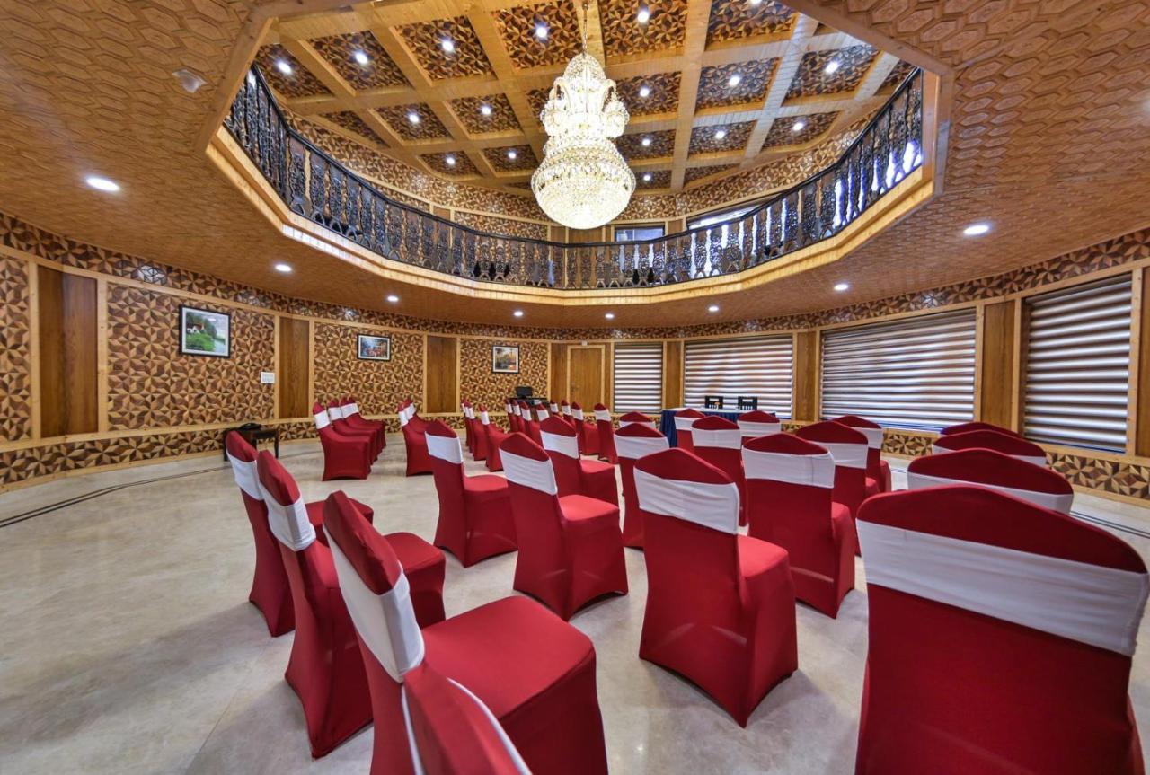 Royal Hillton Pahalgam Hotel Bagian luar foto